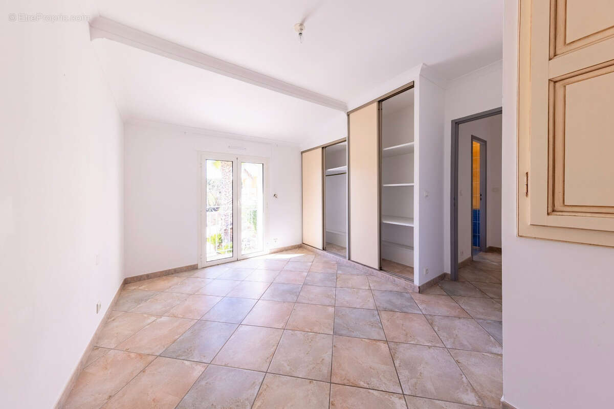 Duplex avec jardin : le compromis idéal entre maison et appartement sur Sommières - photo 9