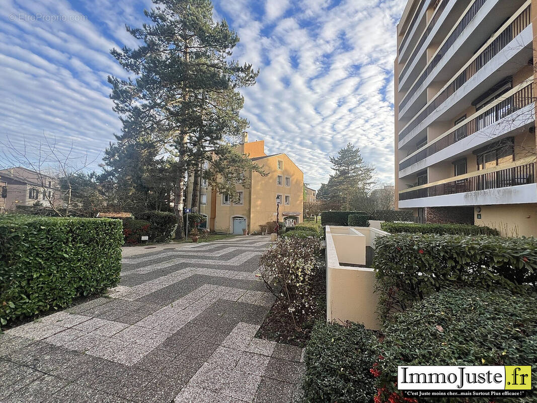 Appartement à ELANCOURT