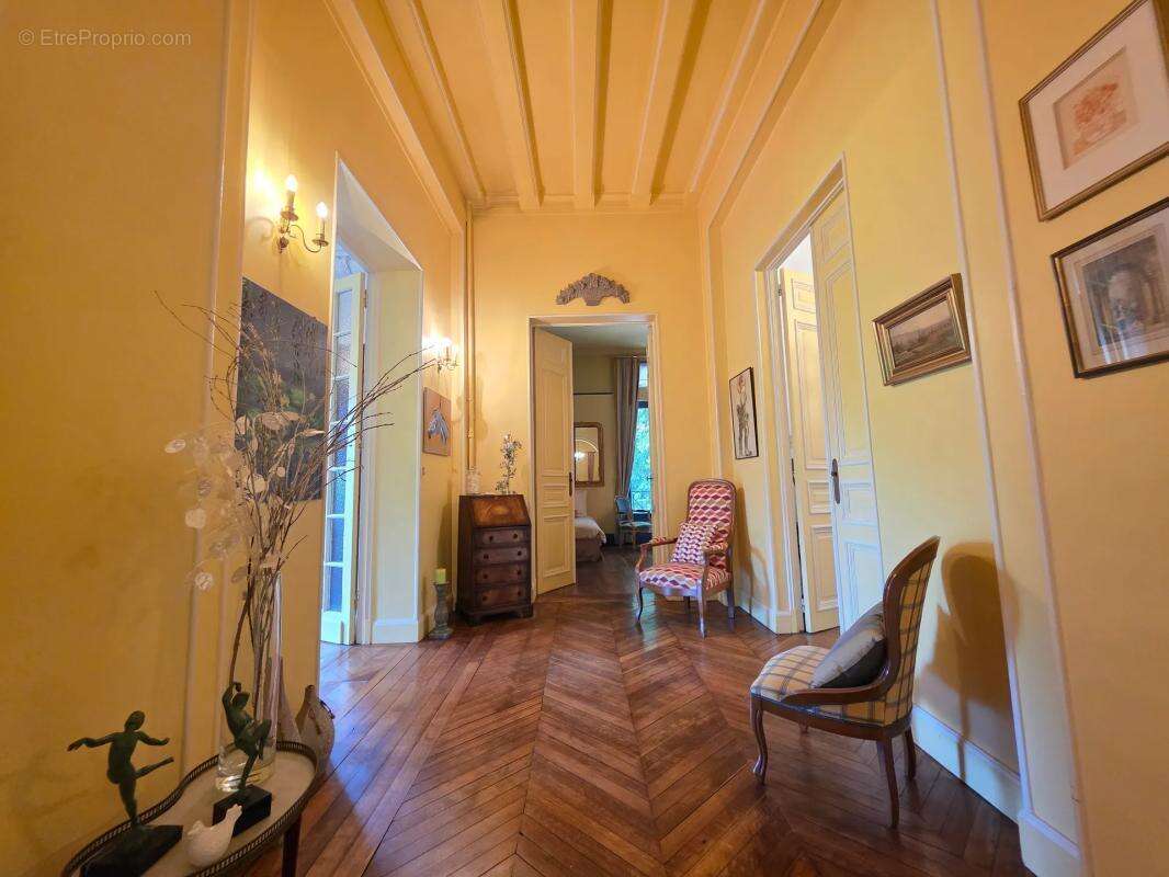 Appartement à GRUCHET-LE-VALASSE