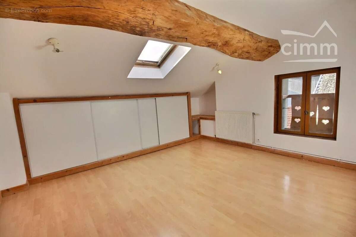 Maison à LA ROCHETTE