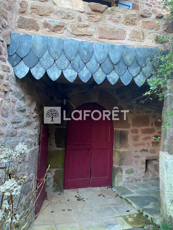 Maison à SAINT-CHRISTOPHE-VALLON