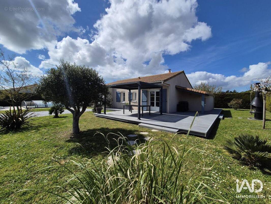 Photo 1 - Maison à TALMONT-SAINT-HILAIRE