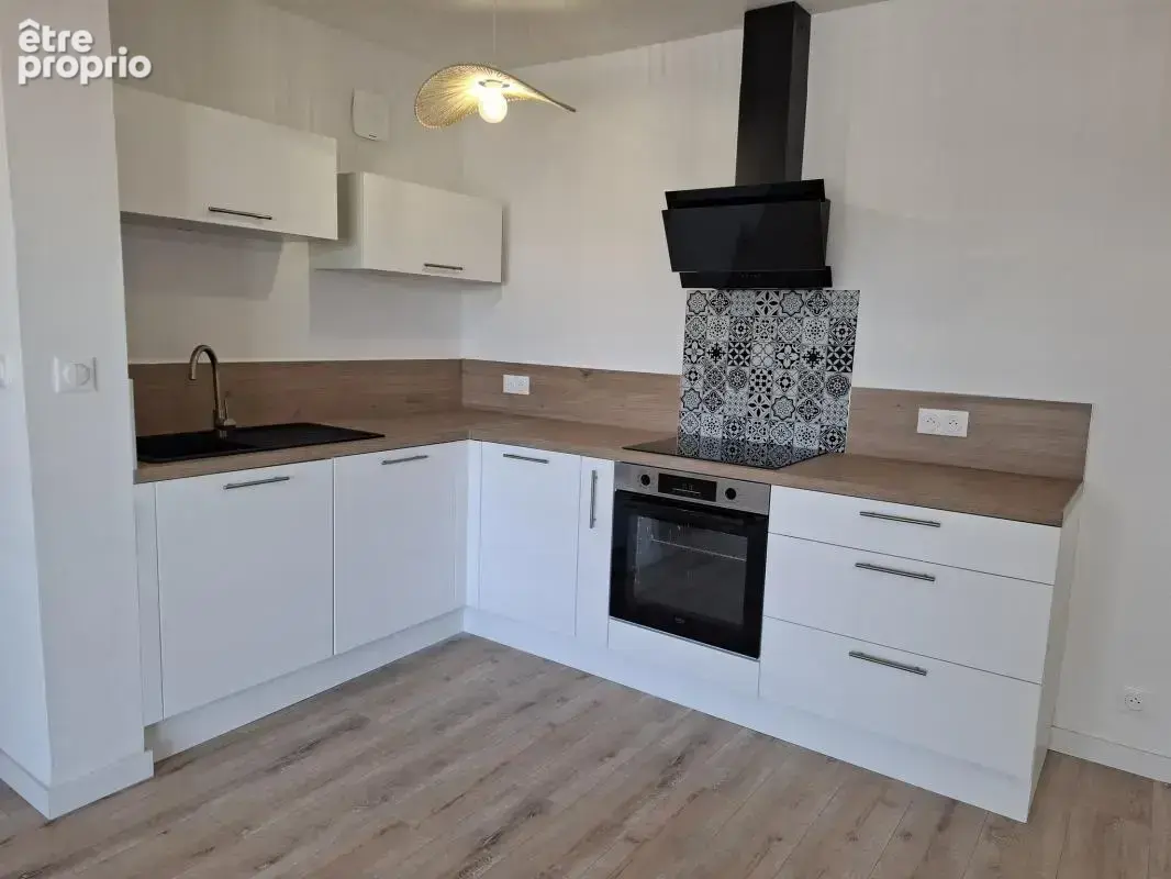 La Rochelle Les Minimes – T3 rénové 66 m² – Loggia & Parking - photo 3