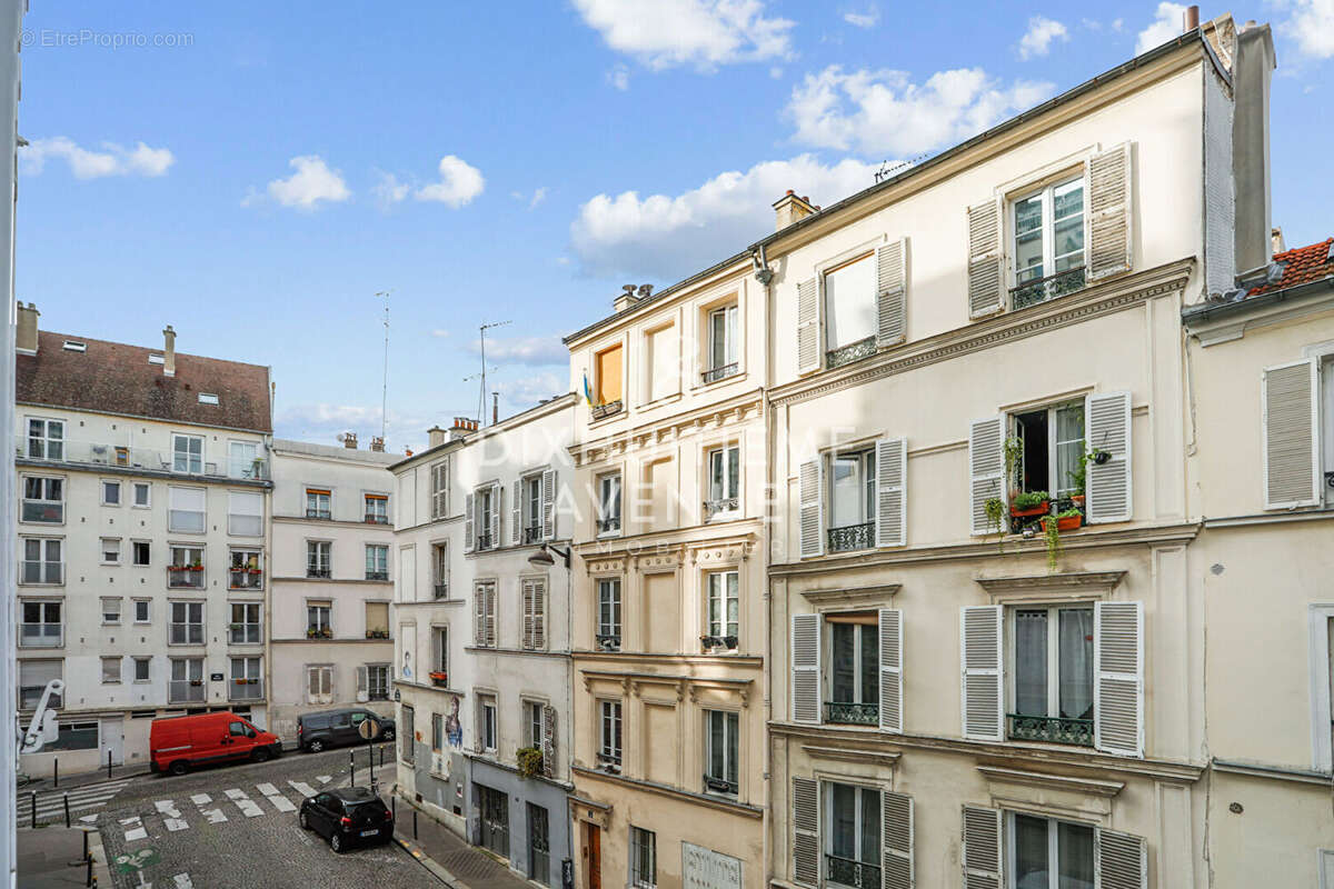 Appartement à PARIS-18E