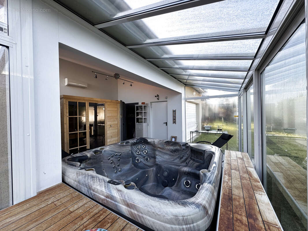 Maison à PORTES-LES-VALENCE