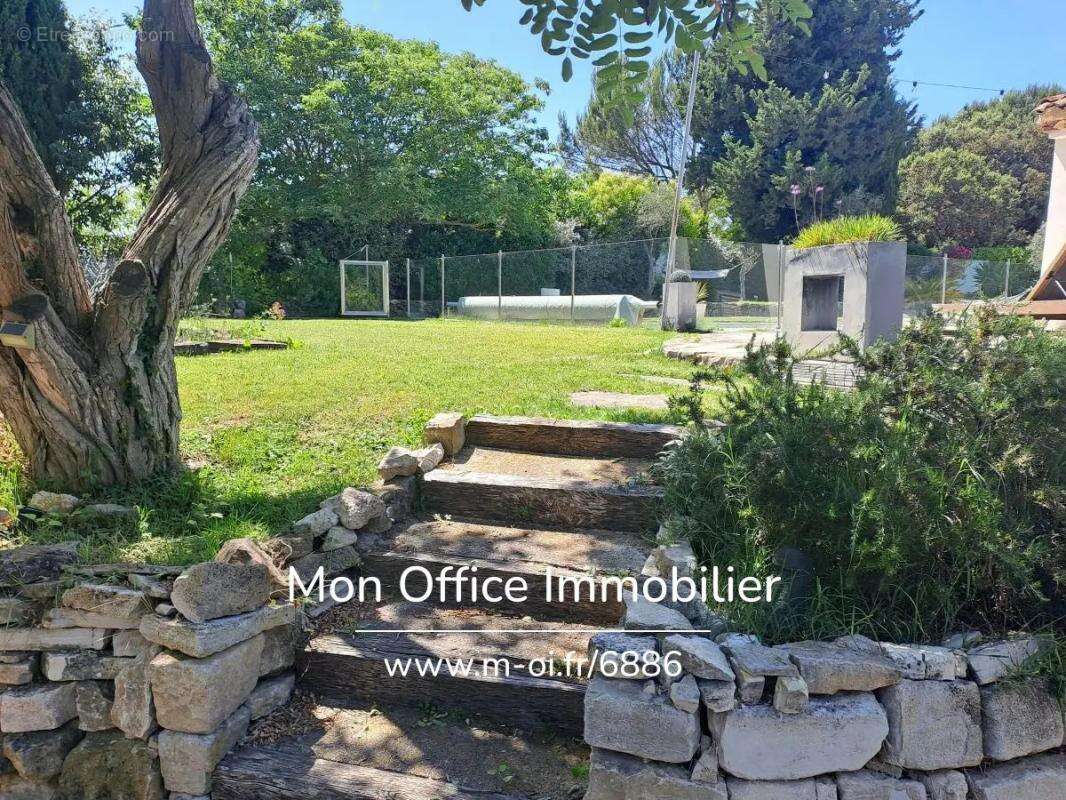 Maison à EGUILLES