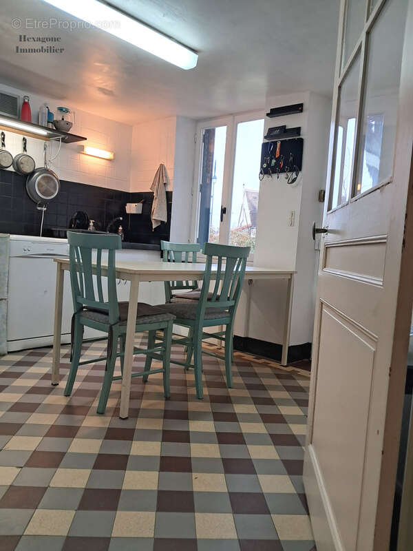 Maison à FAVERELLES