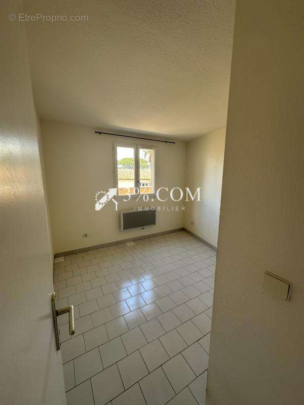 Appartement à COGOLIN