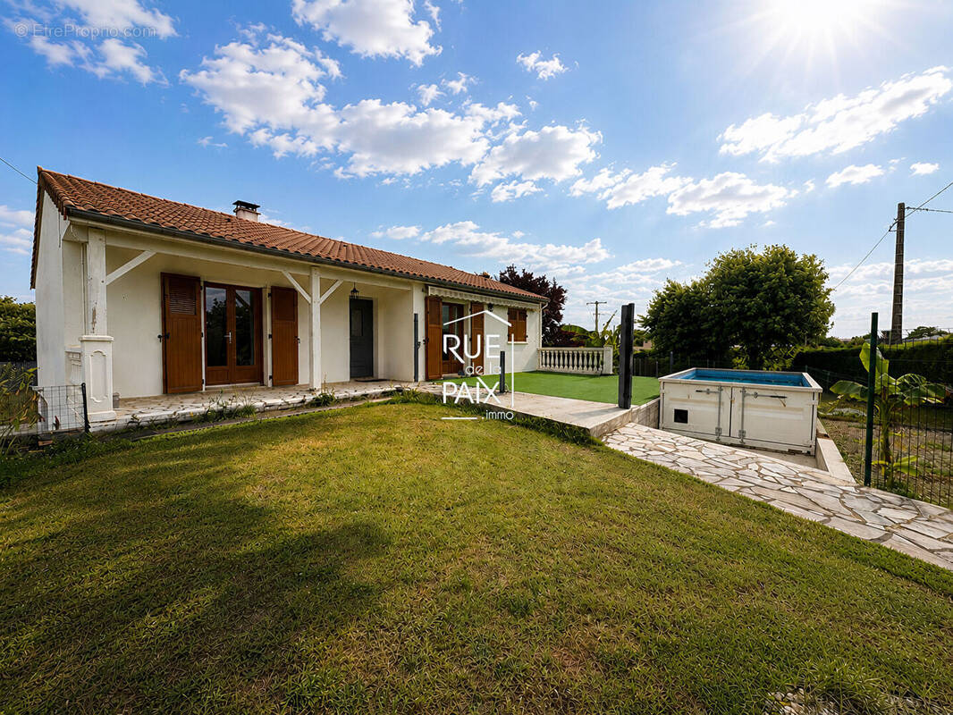 Maison à EXIREUIL