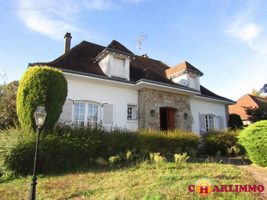 Maison à COGNAC-LA-FORET