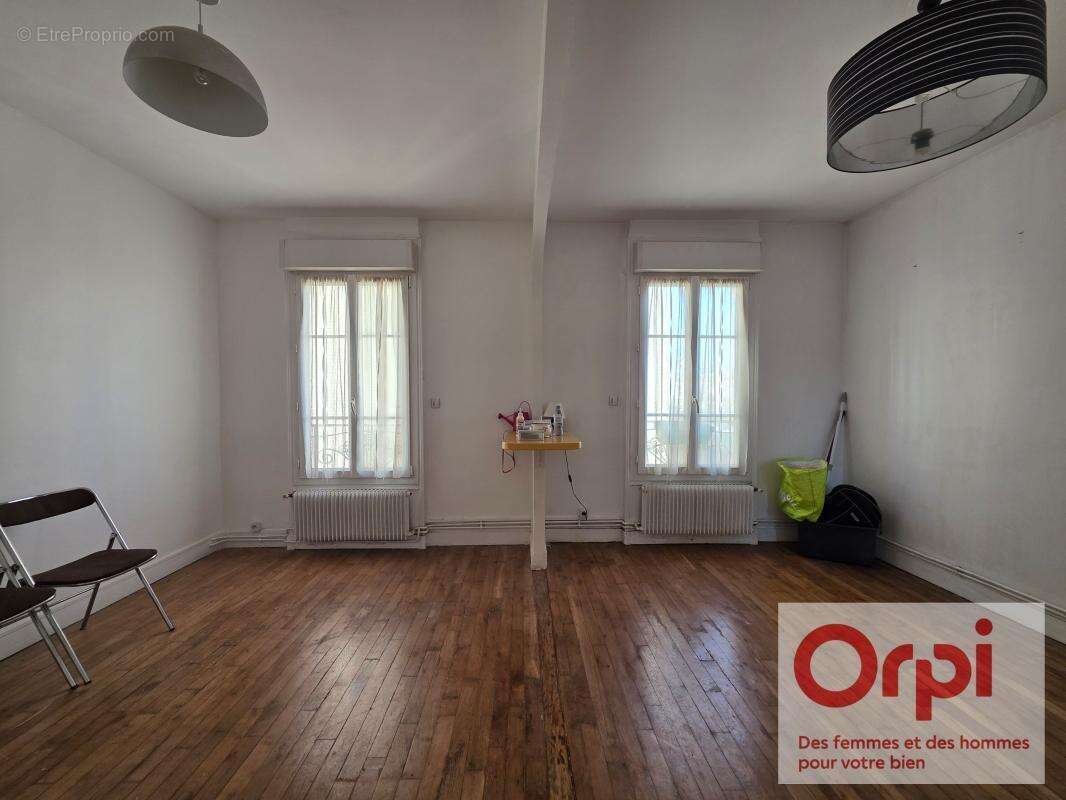 Appartement à ISSY-LES-MOULINEAUX