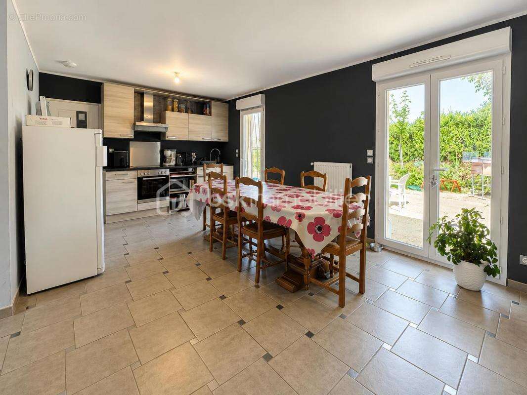 Un cadre de vie paisible pour une maison pensée pour la famille - photo 6