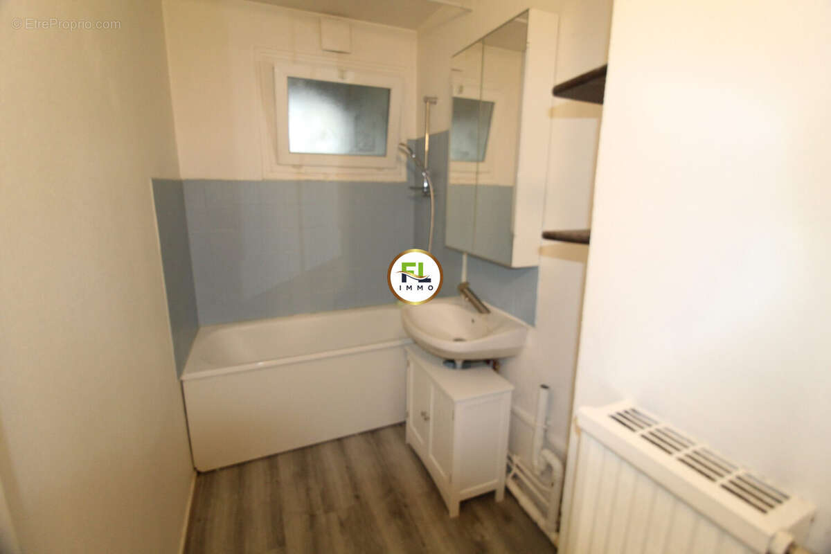 Appartement 65 m² à Acheres  - photo 4