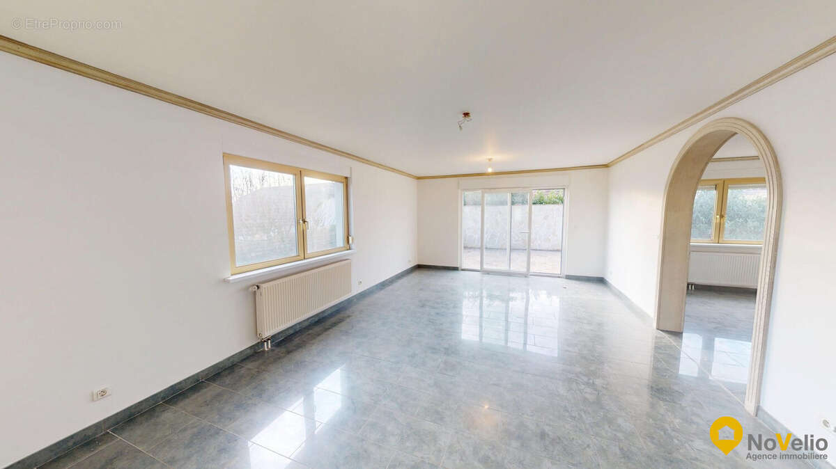 Maison à SEINGBOUSE