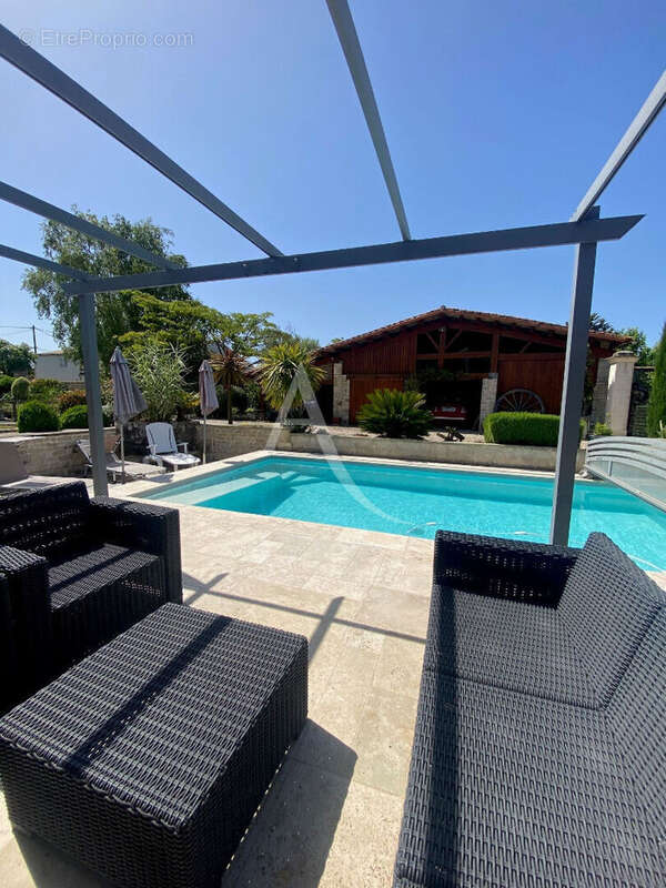 Ensemble immobilier - photo 10