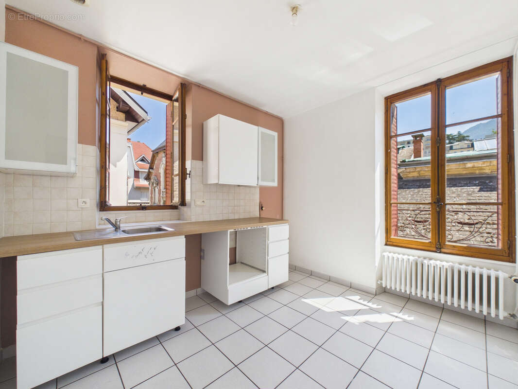 Appartement à AIX-LES-BAINS