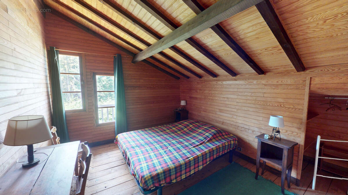 Chalet en bois sur sous sol et terrain attenant boisé - photo 21