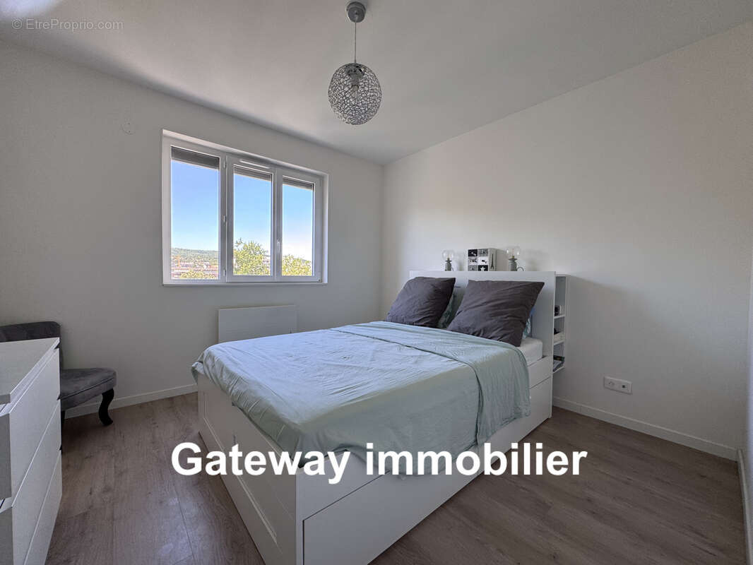 APPARTEMENT TYPE 5 Les salins - Vallières Proximité Jaude CLERMONT FD 63000 - photo 5