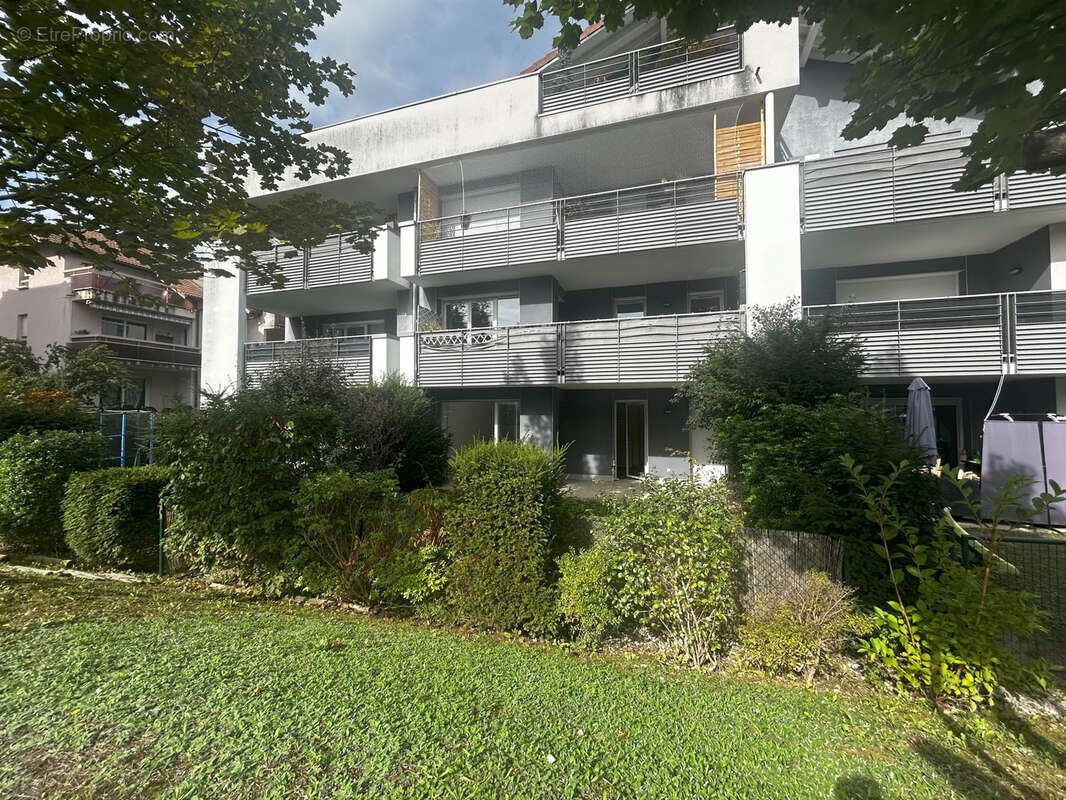 Appartement à REIGNIER