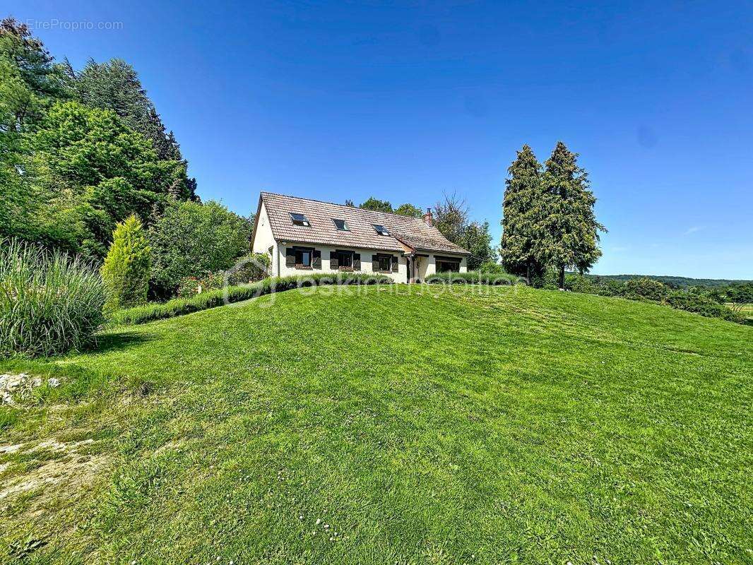 Maison à FRENEUSE-SUR-RISLE