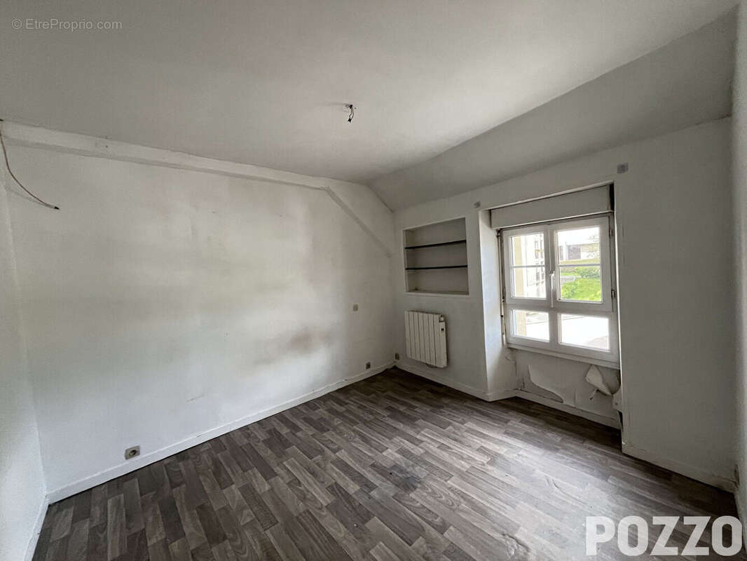 proche centre ville de Saint-Lô ensemble immobilier composé de 3 logements - photo 4