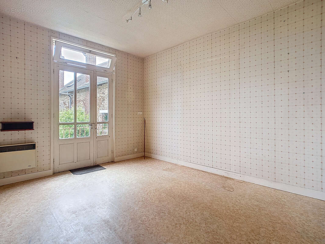 Maison à VILLERS-BOCAGE