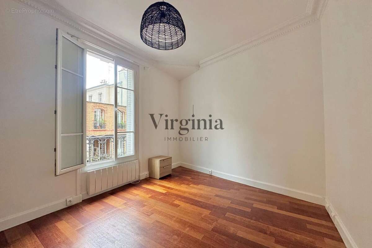 Appartement à CHARENTON-LE-PONT