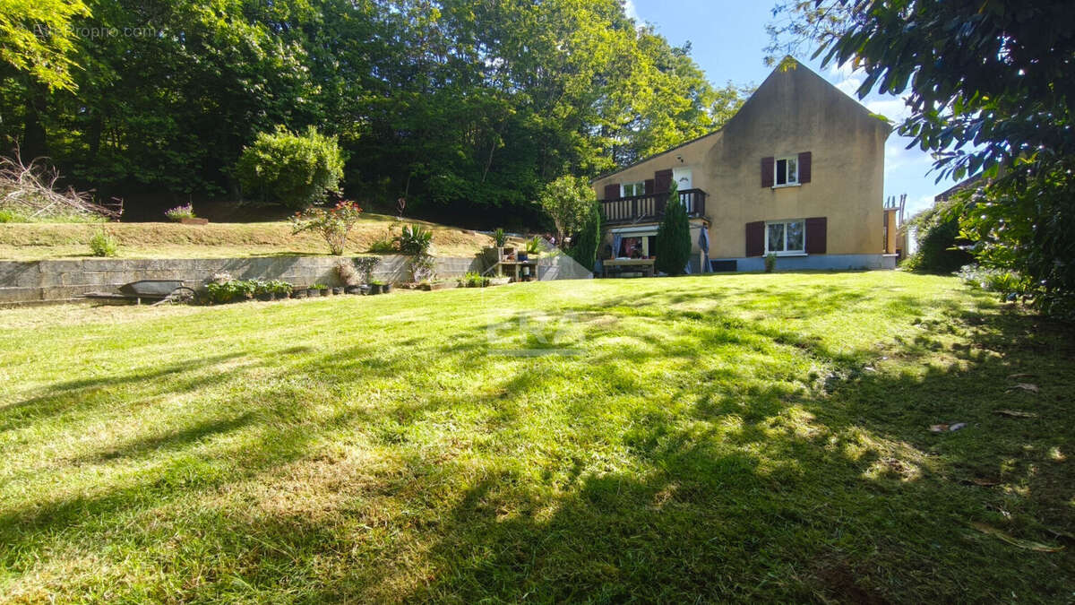 Maison à SAINT-DENIS-D'AUTHOU