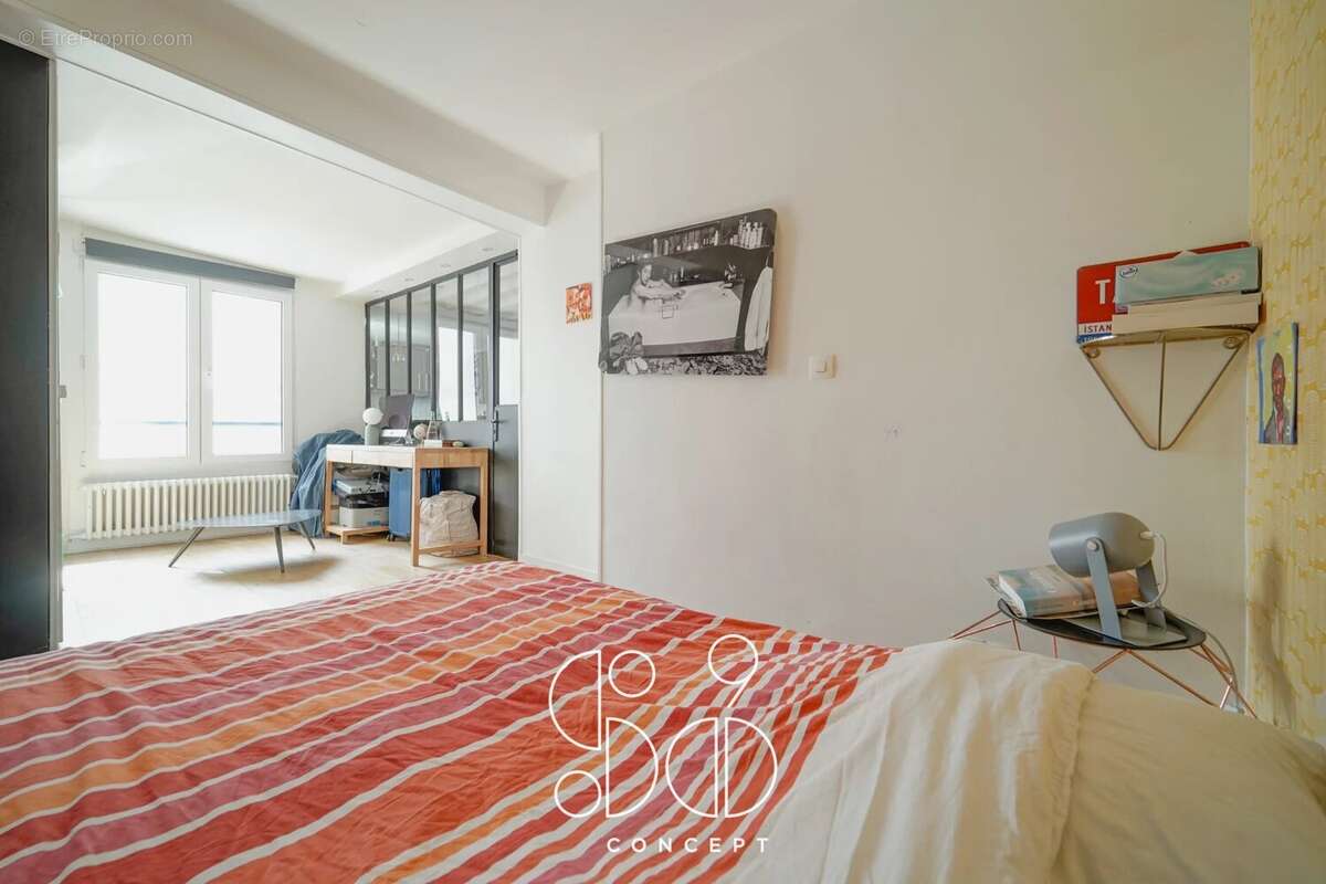 Appartement à PARIS-9E