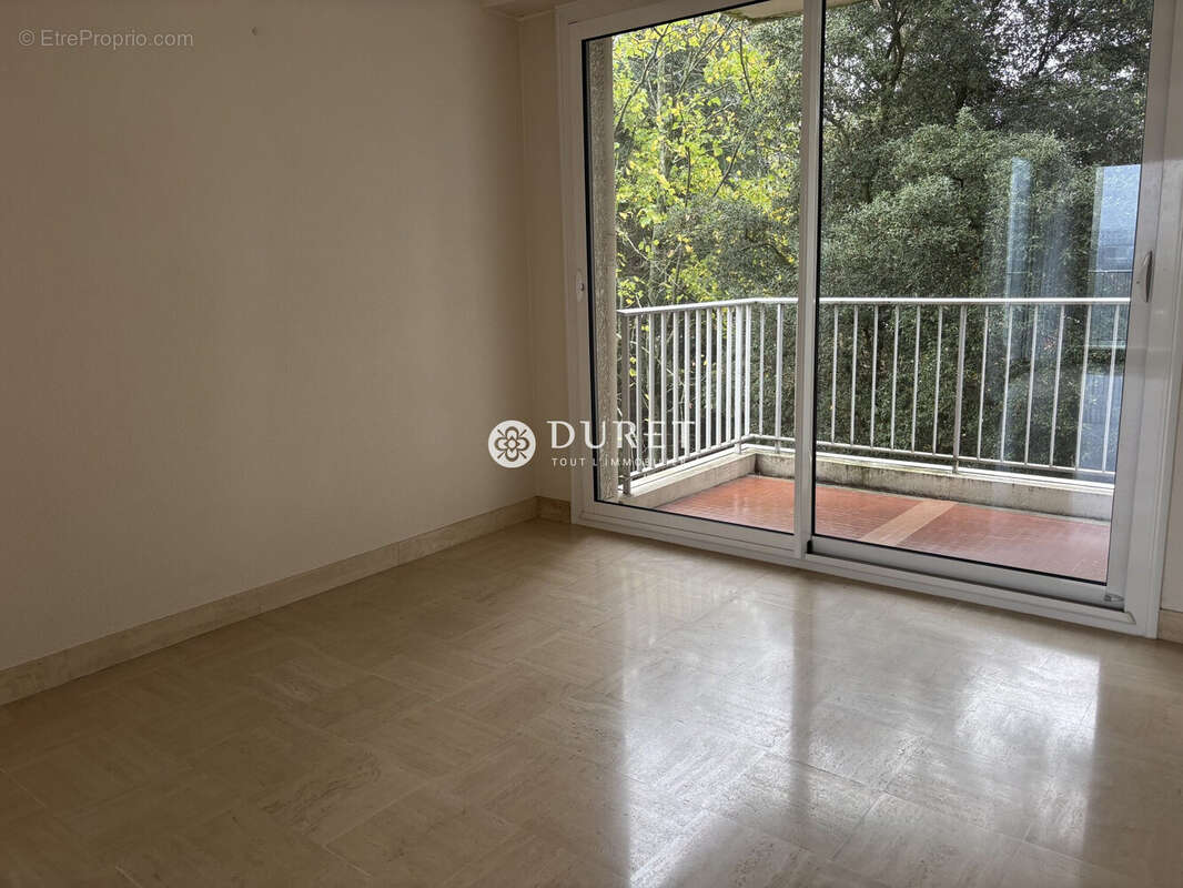 Appartement à SAINT-SEBASTIEN-SUR-LOIRE