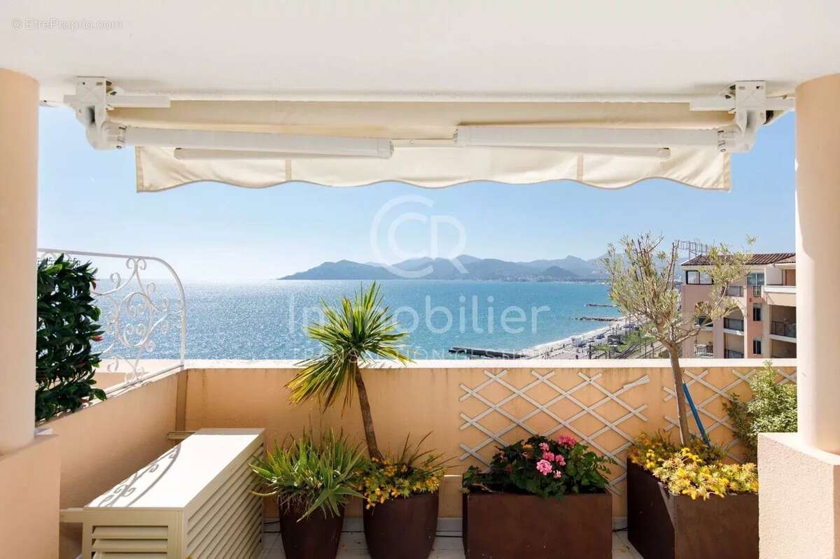 Appartement à CANNES