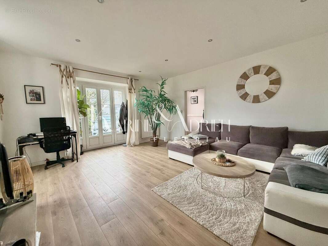 Maison 140 m² à Bourneau  - photo 5