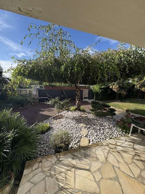 Maison à MAGNY-LES-HAMEAUX