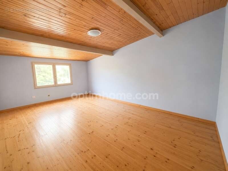 Maison 8 pièces, terrain 9000 m² - photo 15