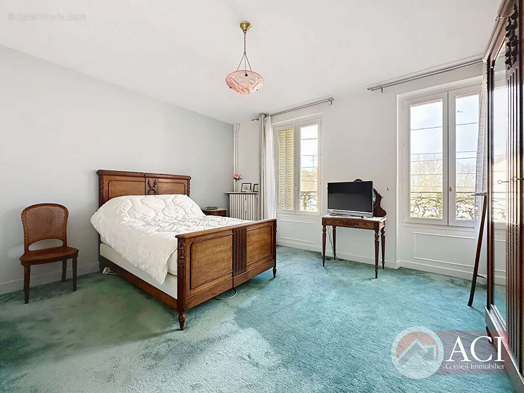 Maison à DEUIL-LA-BARRE