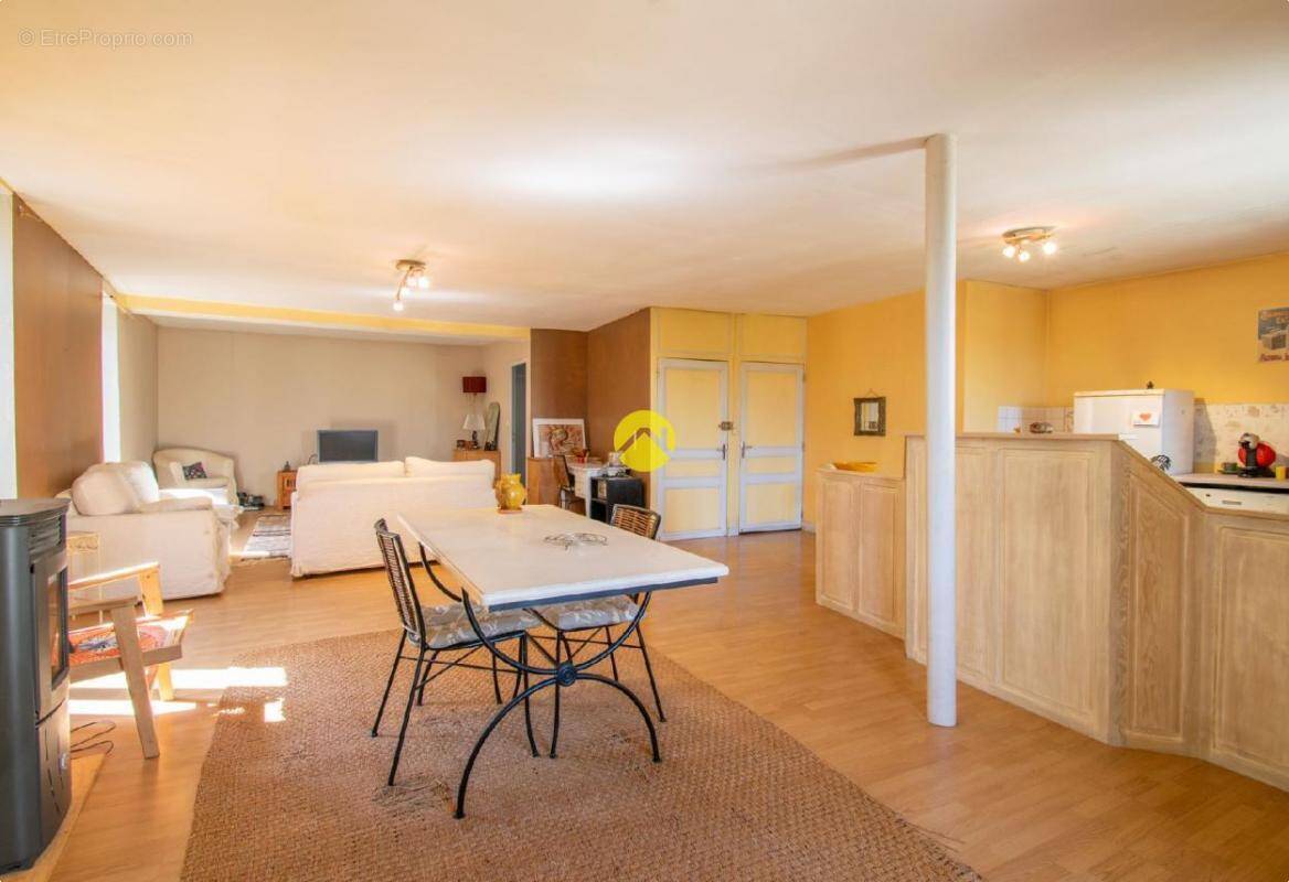 Maison à SIORAC-EN-PERIGORD