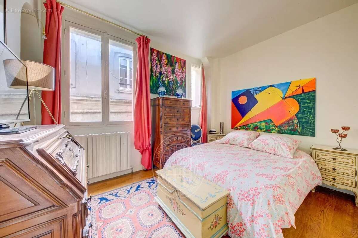 Appartement à PARIS-9E