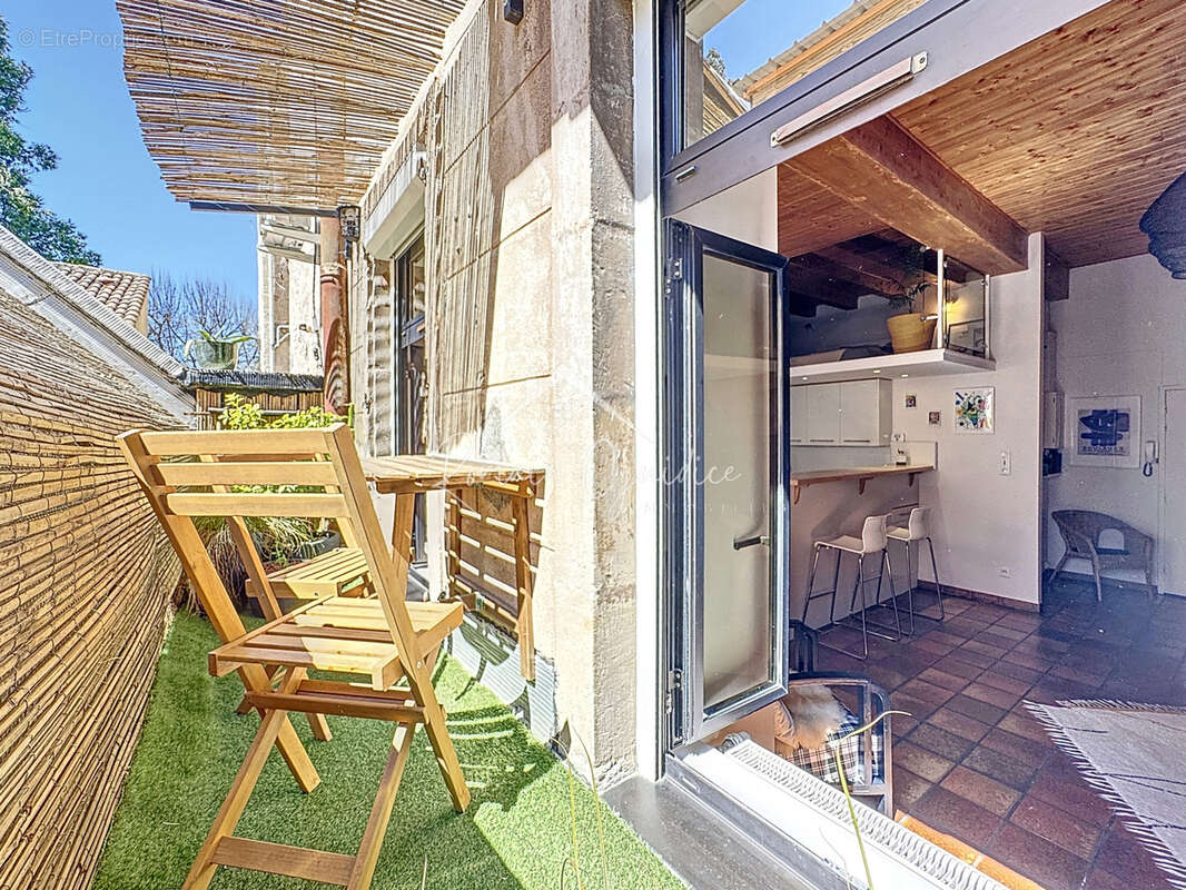 Appartement f3 67 m2 atypique pour 90 m2 au sol - photo 4
