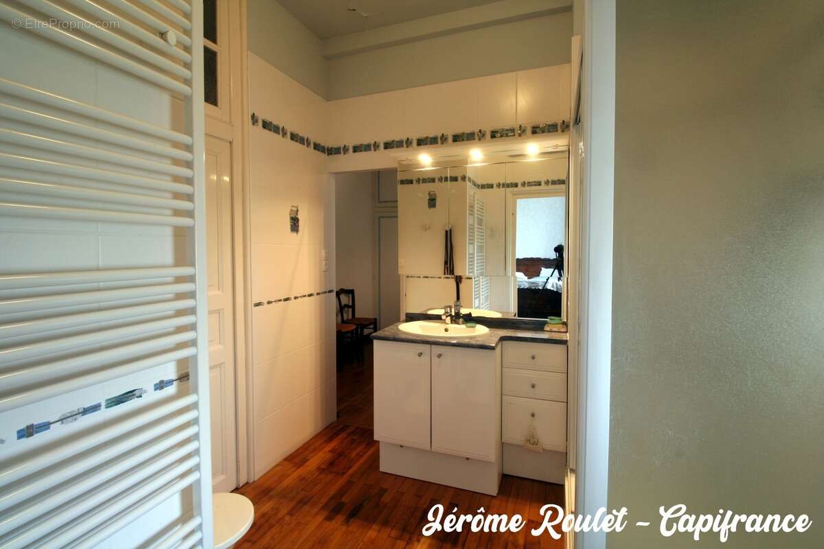 Dpt Vienne (86), à vendre Champigny-En-Rochereau maison P8 de 220 m² - Terrain de 1 017,00 m² - photo 19
