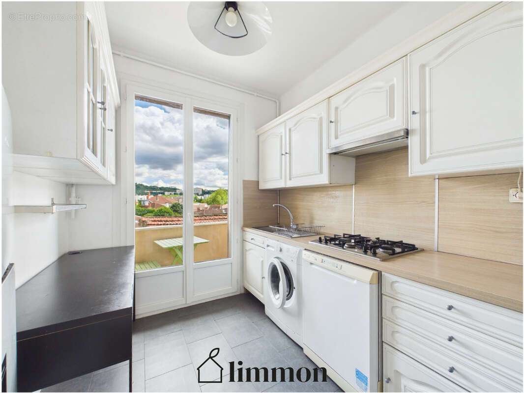Appartement à LYON-9E