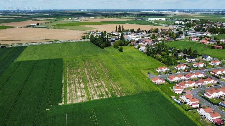 Terrain à VITRY-EN-ARTOIS