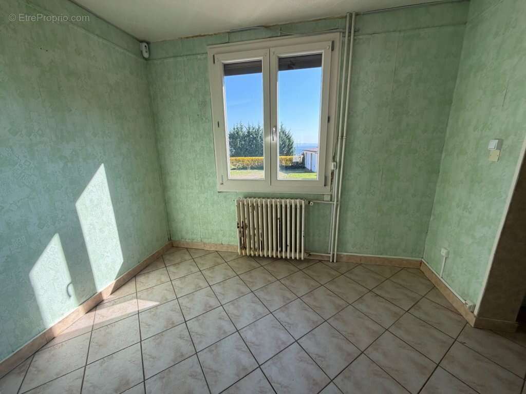 Maison à LE CREUSOT