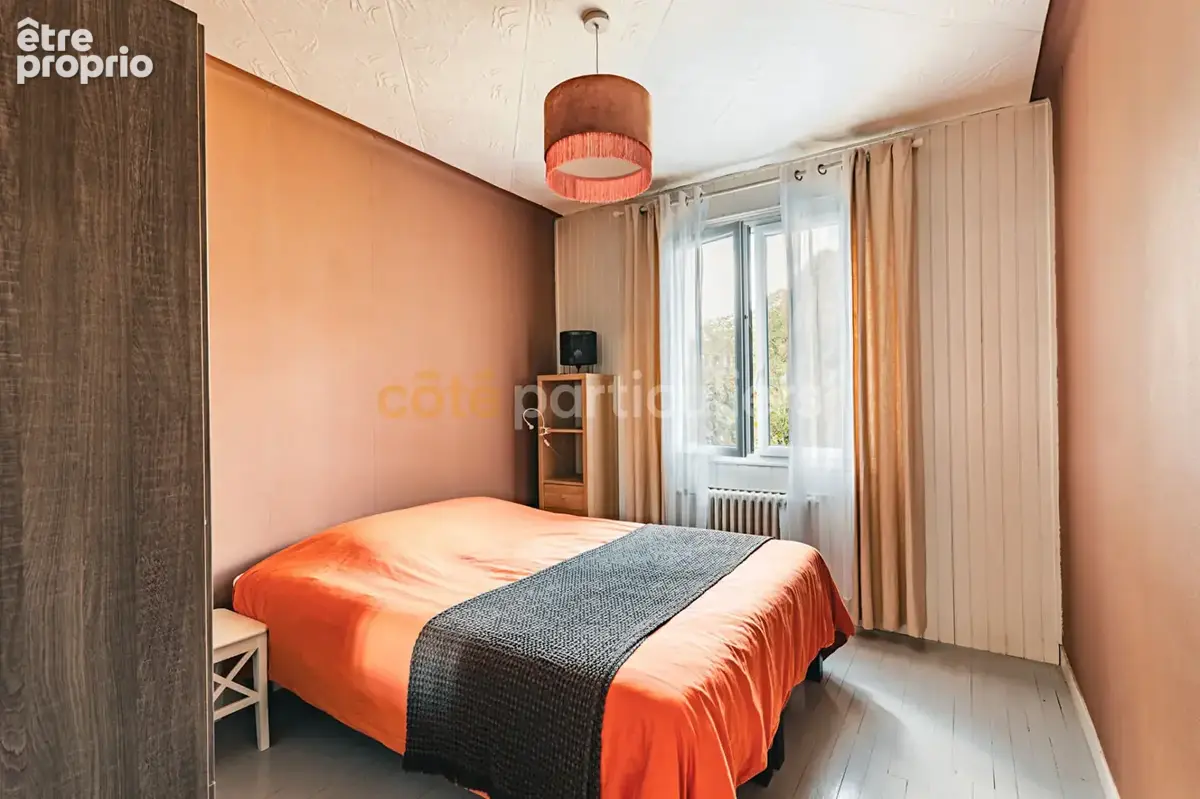 La roche-sur-yon -- centre-ville -- maison -- 4 pieces -- 3 chambres -- 96m2 -- garage double -- centre-ville - photo 5