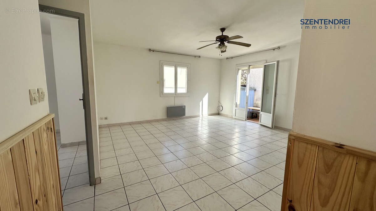 Maison T3 à vendre Lunel Nord avec garage - Maison à LUNEL