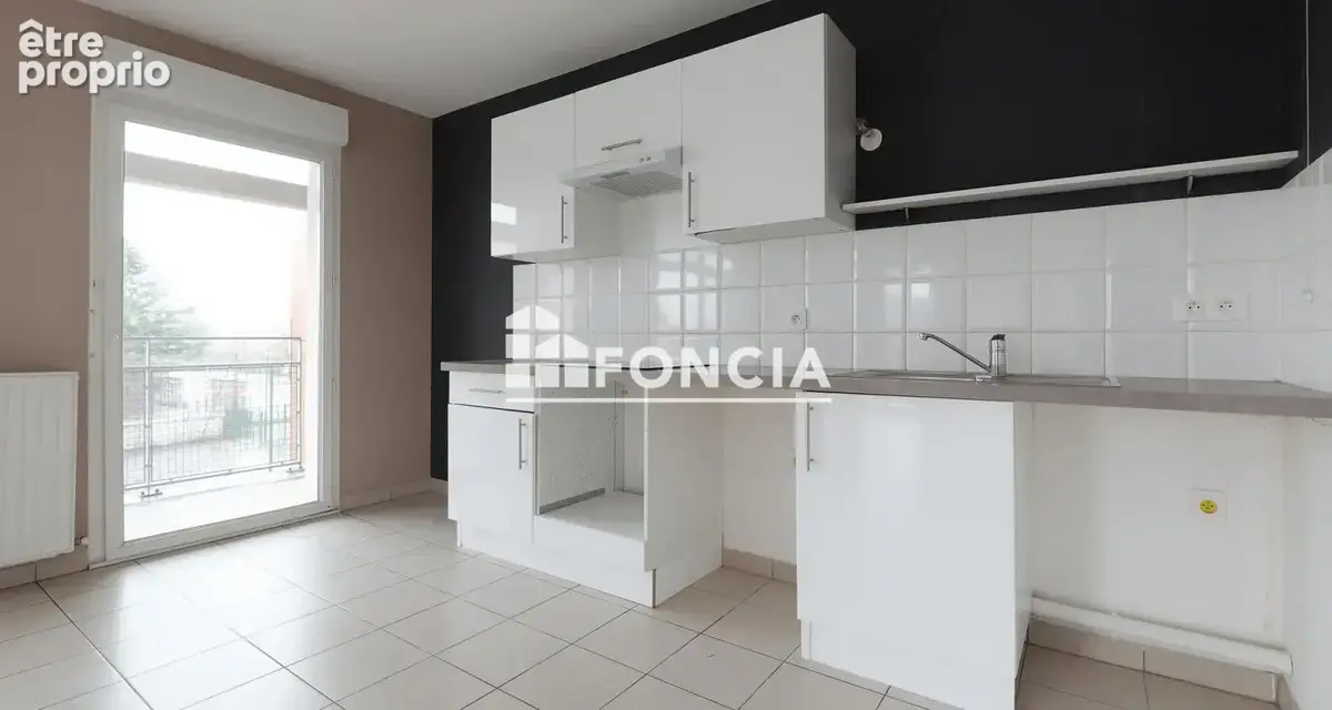 Grand appartement 4 pièces avec balcon et parking - photo 4