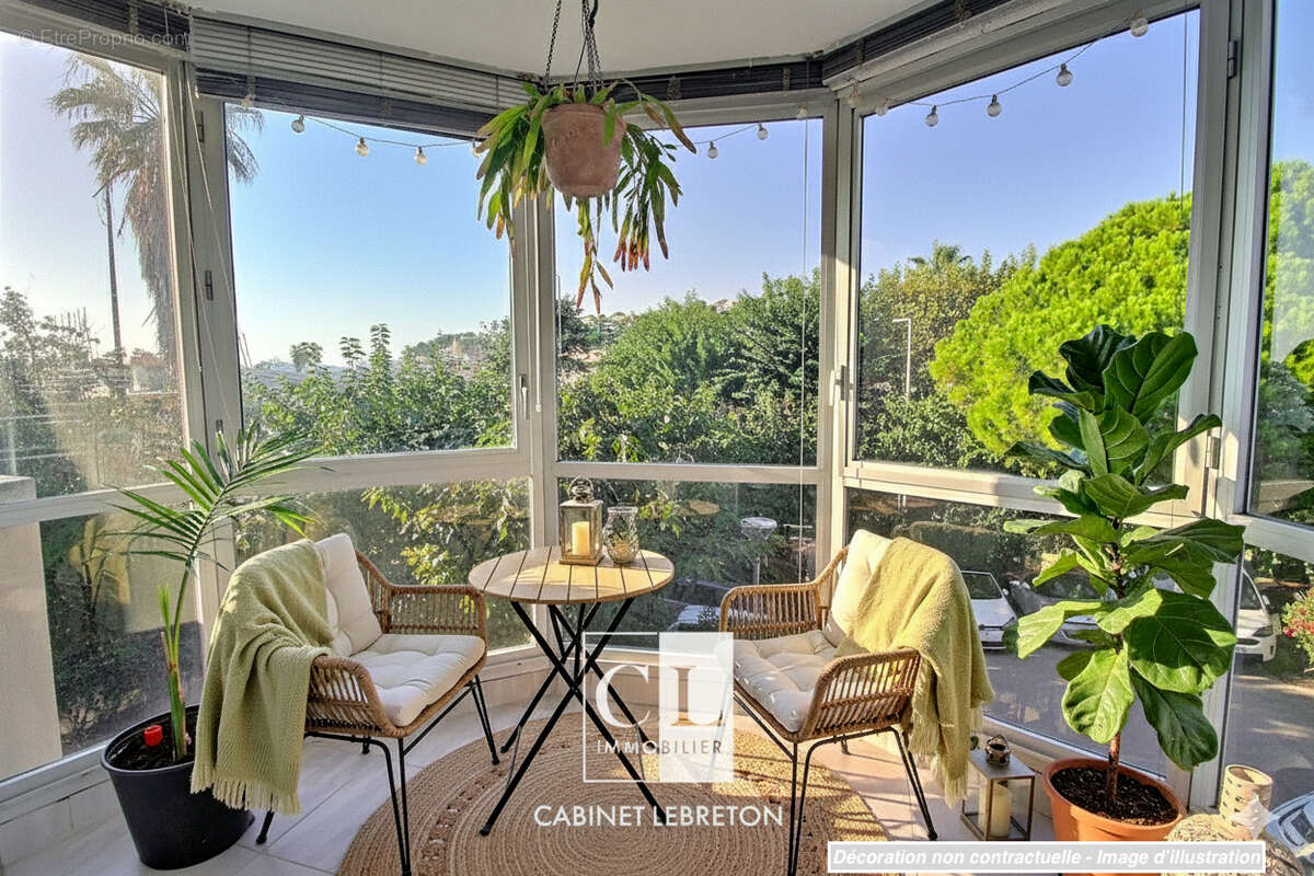 Appartement à MARSEILLE-8E