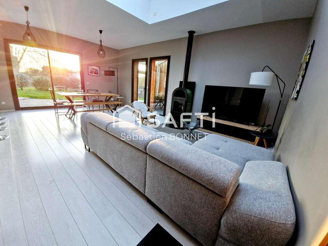 Photo 3 - Maison à LE BERNARD