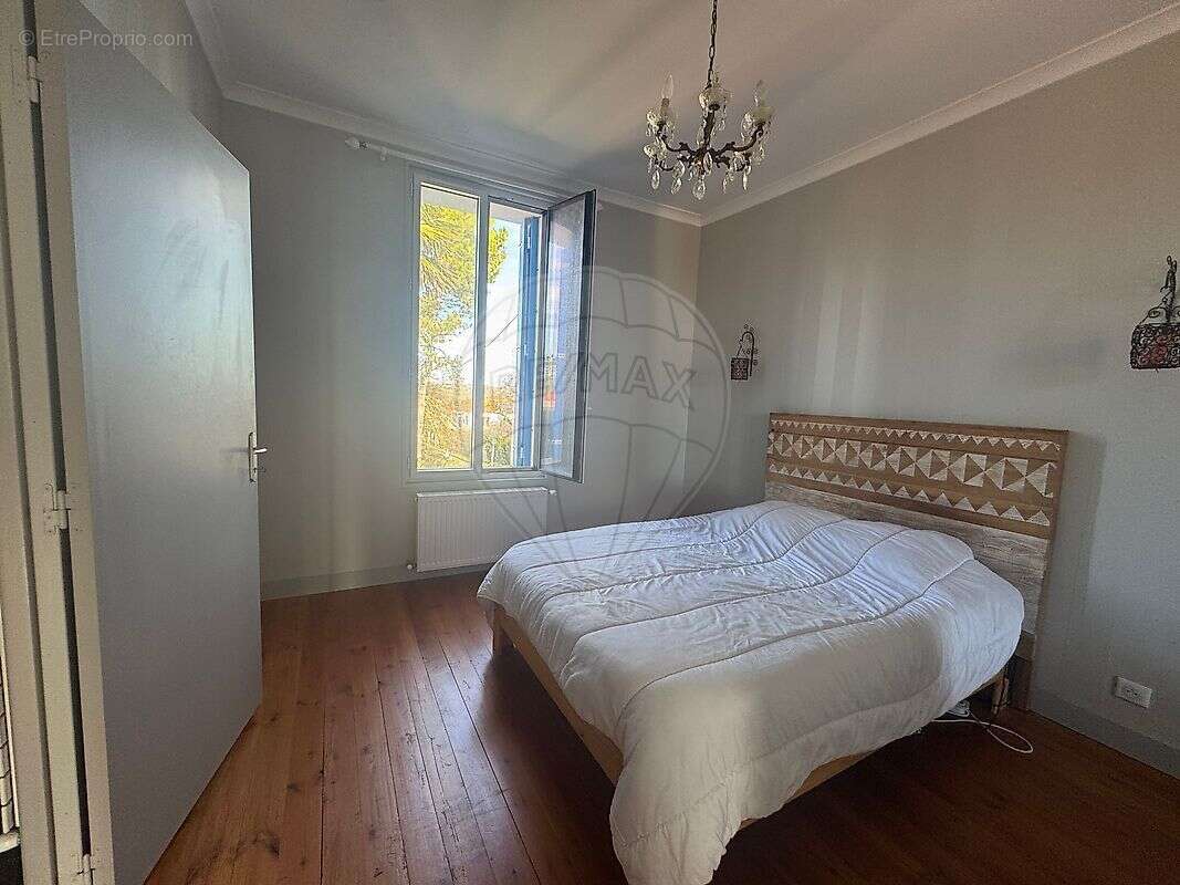 Maison à MESCHERS-SUR-GIRONDE