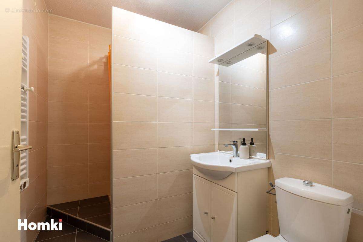 Appartement T2 de 46 m² à Lyon 69007, Rue du Commandant Ayasse - photo 8