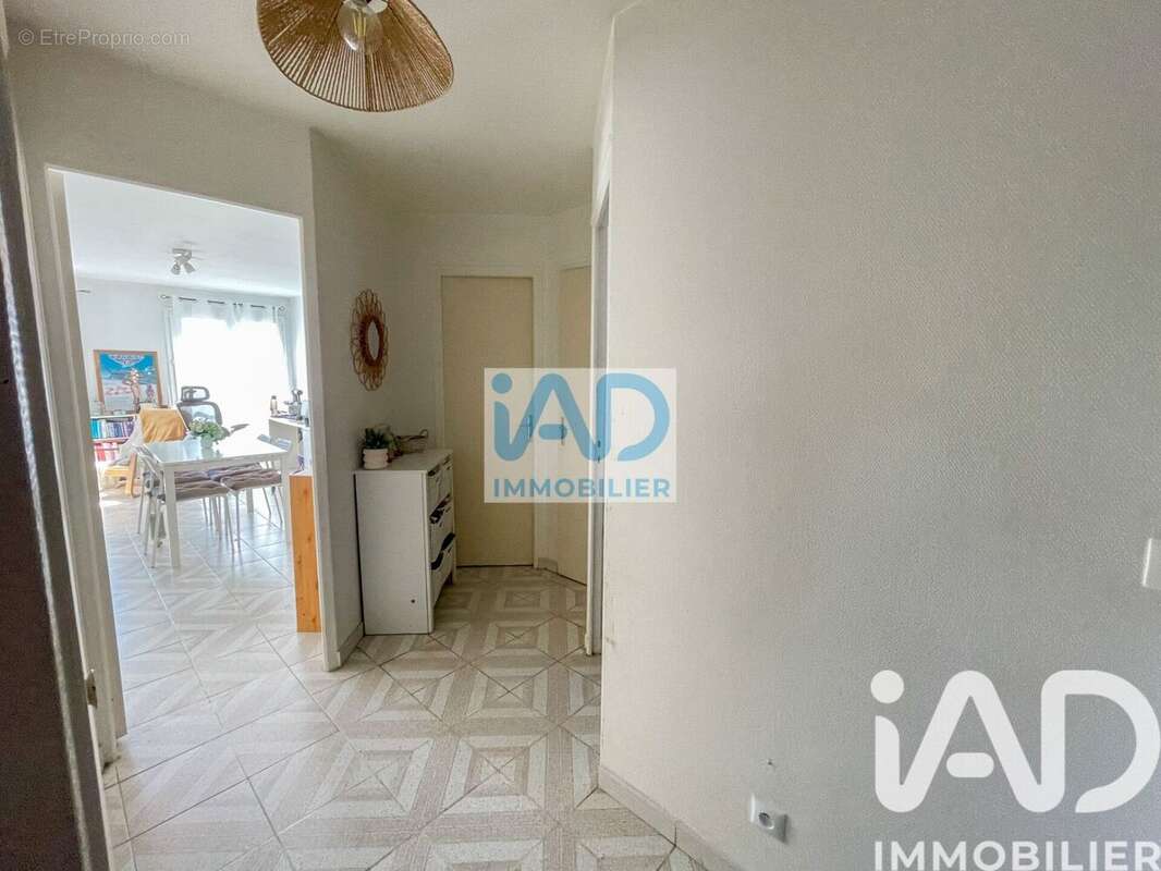 Photo 3 - Appartement à ETRECHY